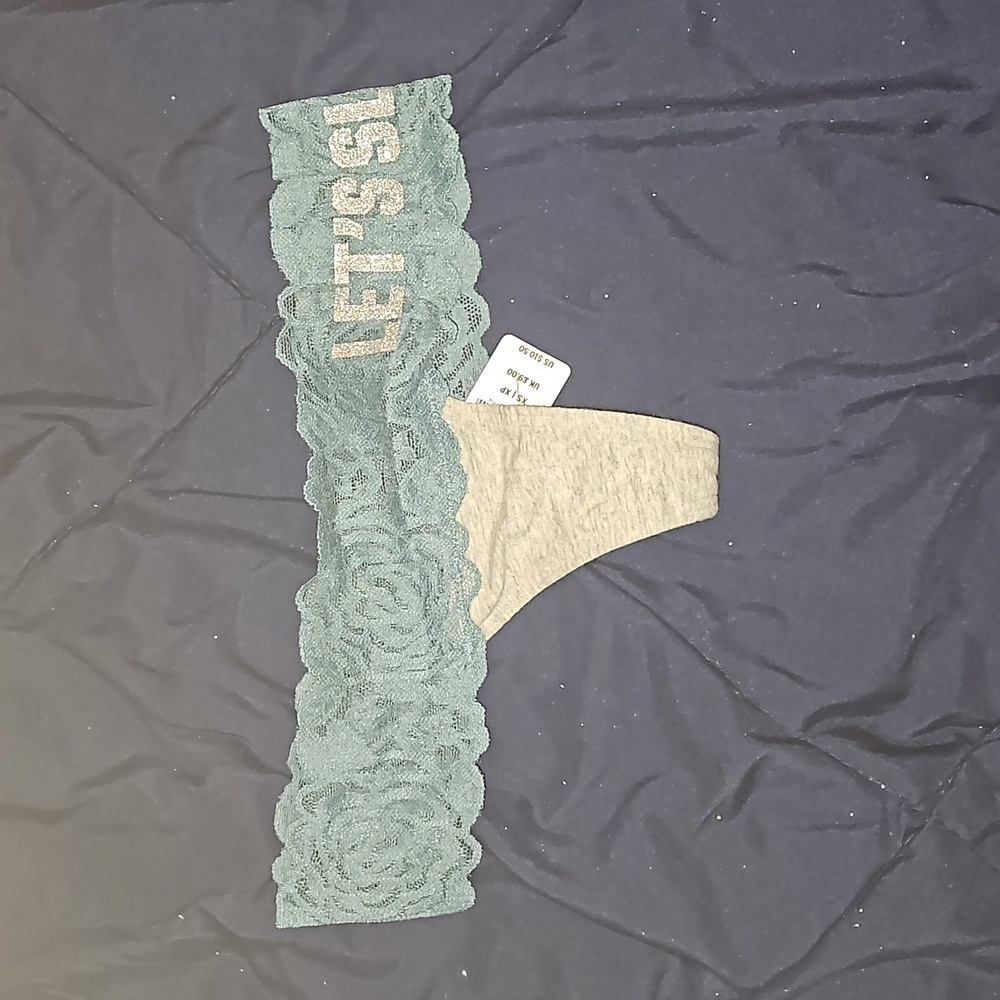 Victoria's Secret PINK Let's Sleep In thong lace panty xs